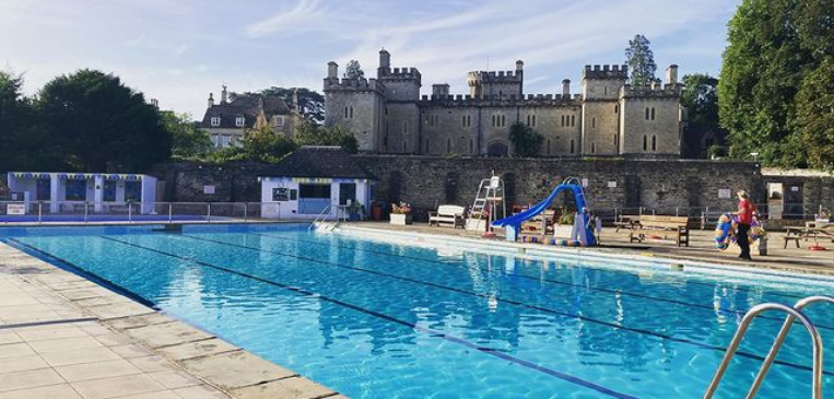 Cirencester Open Air Swimming Pool